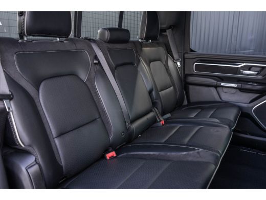 Dodge Ram 1500 1500 5.7 V8 402 PK | Luchtvering | Head Up | 360&deg; camera | Adapt.Cruise | LED | PDC | 12 Inch sch... ActivLease financial lease