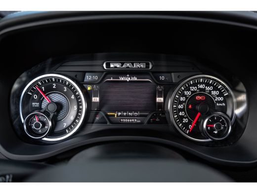 Dodge Ram 1500 1500 5.7 V8 402 PK | Luchtvering | Head Up | 360&deg; camera | Adapt.Cruise | LED | PDC | 12 Inch sch... ActivLease financial lease