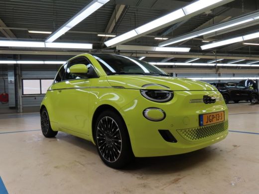 Fiat 500C Cabrio La Prima 42 kWh 8 Jaar Garantie! 99%SOH! | Vol-Leder | Adaptive Cruise | Dodehoek-Detectie... ActivLease financial lease