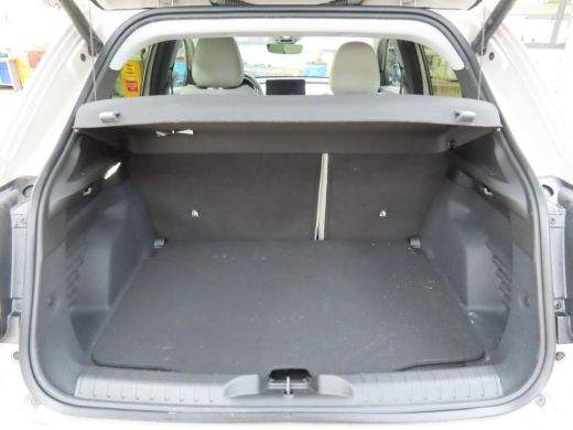 Fiat 600 1.2 Hybrid La Prima 145pk 8 Jaar Garantie! | Massage | Elektr. Stoelen | Elektr. Achterklep | Ada... ActivLease financial lease