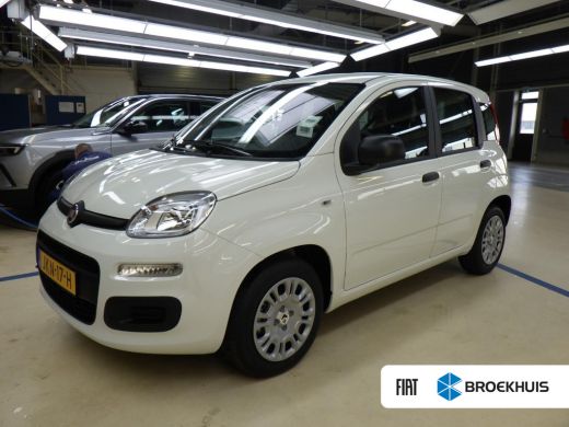 Fiat Panda 1.0 Hybrid City 8 Jaar Garantie! | Parkeersensoren | Airco | Cruise Control | Bluetooth | DAB+ | ...