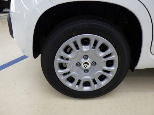 Fiat Panda 1.0 Hybrid City 8 Jaar Garantie! | Parkeersensoren | Airco | Cruise Control | Bluetooth | DAB+ | ... ActivLease financial lease