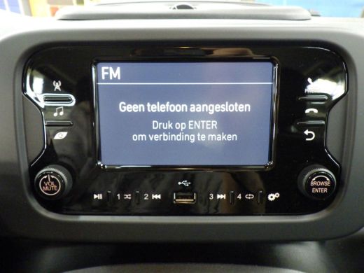Fiat Panda 1.0 Hybrid City 8 Jaar Garantie! | Parkeersensoren | Airco | Cruise Control | Bluetooth | DAB+ | ... ActivLease financial lease