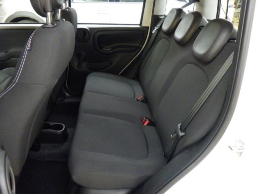 Fiat Panda 1.0 Hybrid City 8 Jaar Garantie! | Parkeersensoren | Airco | Cruise Control | Bluetooth | DAB+ | ... ActivLease financial lease