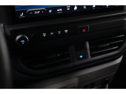 Ford E-Transit Custom 320 L2H1 Trend 65 kWh | 2300kg Trekgewicht | Lengte 2! | Camera | Stoelverwarming | Verwarmde Voo... ActivLease financial lease