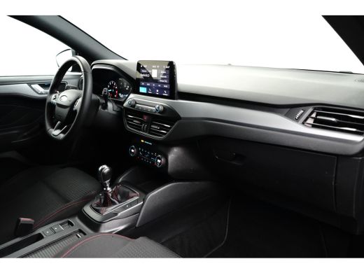 Ford Focus 1.0 EcoBoost Hybrid ST Line | Winterpack | Camera | LED | Cruise Control | Keyless Entry/Go | DAB... ActivLease financial lease