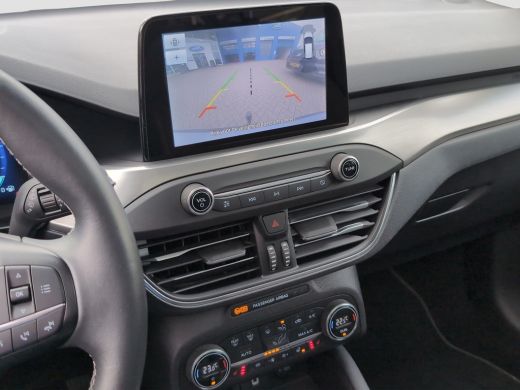 Ford Focus Wagon 1.0 Hybrid Titanium X Business | Pano | Cruise Control | Winter Pack | Camera | trekhaak | ... ActivLease financial lease