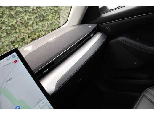 Ford Mustang Mach-E Mach-E Extended RWD 98 kWh VOL! | PANO DAK | 20'' LMV | TREKHAAK | B&O AUDIO | ALL SEASON | 360 C... ActivLease financial lease