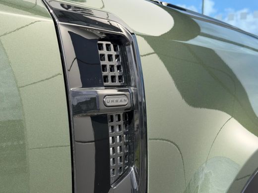 Land Rover Defender 110 P300e X-Dynamic HSE | Pano | El. trekhaak | Koelbox | Black Pack | Cold Climate | Alcantara h... ActivLease financial lease