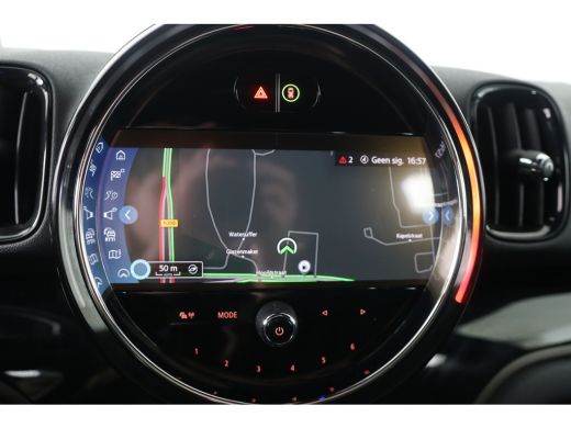 Mini Countryman 1.5 Cooper S E ALL4 Chili Navigatie | Adaptieve Cruise | Leder | HUD | Climate control | Stoelver... ActivLease financial lease