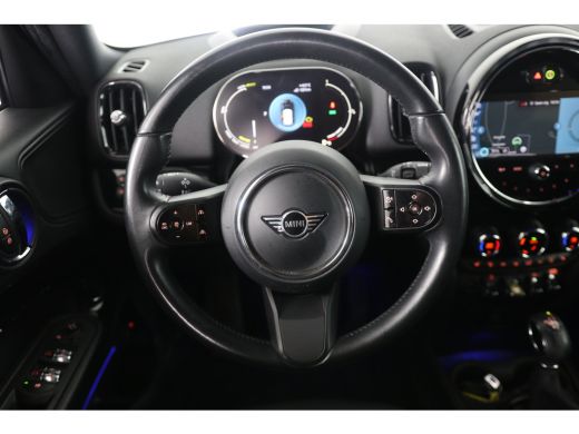 Mini Countryman 1.5 Cooper S E ALL4 Chili Navigatie | Adaptieve Cruise | Leder | HUD | Climate control | Stoelver... ActivLease financial lease