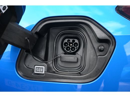 Opel Corsa-e Long Range Yes 51kWh 156pk 93,25%SOH! | Stuur/Stoelverwarming | Navigatie by App | Climate Contro... ActivLease financial lease