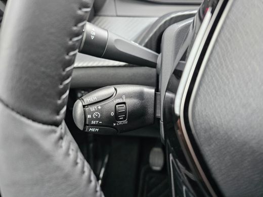 Peugeot 208 1.2 PureTech Style Navigatie | Cruise Control | 6-Versnellingen | Parkeer Sensoren ActivLease financial lease