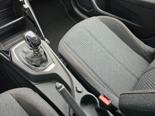 Peugeot 208 1.2 PureTech Style Navigatie | Cruise Control | 6-Versnellingen | Parkeer Sensoren ActivLease financial lease