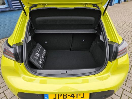 Peugeot 208 1.2 PureTech Style Navigatie | Cruise Control | 6-Versnellingen | Parkeer Sensoren ActivLease financial lease