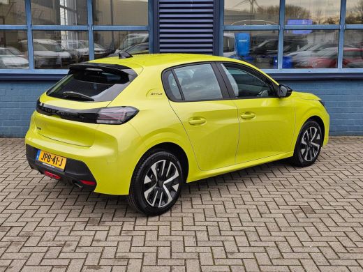 Peugeot 208 1.2 PureTech Style Navigatie | Cruise Control | 6-Versnellingen | Parkeer Sensoren ActivLease financial lease