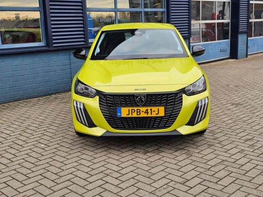 Peugeot 208 1.2 PureTech Style Navigatie | Cruise Control | 6-Versnellingen | Parkeer Sensoren ActivLease financial lease