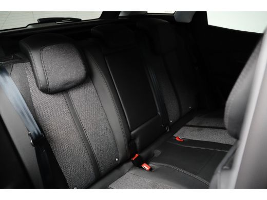 Peugeot 3008 1.6 HYbrid 225 Allure Airco | AppleCarplay/ Android Auto | Camera | Cruise Control | Trekhaak! | ... ActivLease financial lease