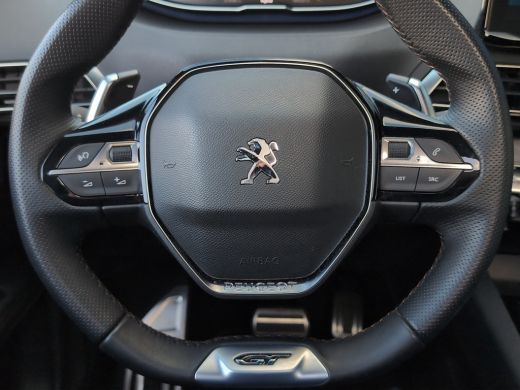 Peugeot 3008 1.6 HYbrid 225 GT | Adap. Cruise Control | Pano | Camera | Stoelverwarming | | Achteruitrijcamera... ActivLease financial lease