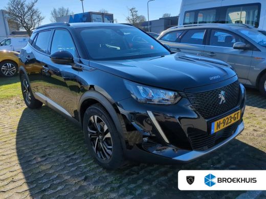 Peugeot e-2008 EV Allure Pack 50 kWh 3 Fase | Afn. Trekhaak | Achteruitrijcamera | Navigatie by App | Full-LED |...
