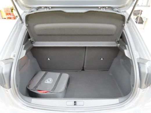 Peugeot e-208 EV GT 51kWh 156pk | Adaptive Cruise | 360 Camera | Dodehoek-Detectie | Keyless-Entry | Navigatie ... ActivLease financial lease