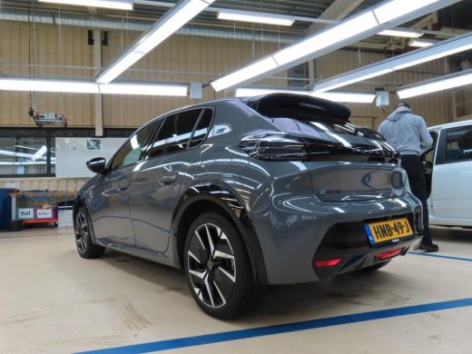 Peugeot e-208 EV GT 51kWh 156pk | Adaptive Cruise | 360 Camera | Dodehoek-Detectie | Keyless-Entry | Navigatie ... ActivLease financial lease