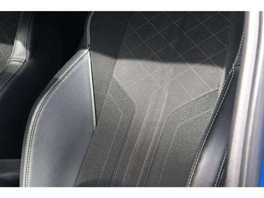 Peugeot e-208 EV GT Pack 50kWh 3 Fase 91%SOH! | Adaptive Cruise | Stoelverwarming | Alcantara | Keyless-Entry |... ActivLease financial lease