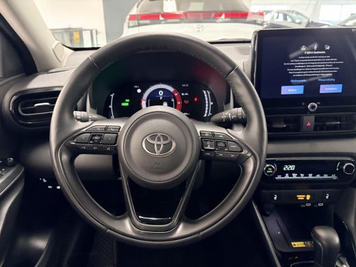 Toyota Yaris 1.5 Hybrid 115 Dynamic Comfort Pack ActivLease financial lease