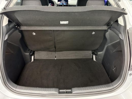 Toyota Yaris 1.5 Hybrid 115 Dynamic Comfort Pack ActivLease financial lease