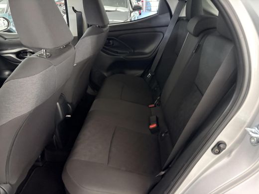 Toyota Yaris 1.5 Hybrid 115 Dynamic Comfort Pack ActivLease financial lease