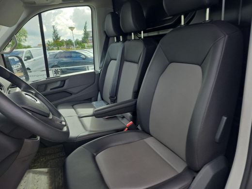 Volkswagen Crafter 35 2.0 TDI L3H3 | Trekhaak | Clima | DAB | 140Pk | ActivLease financial lease