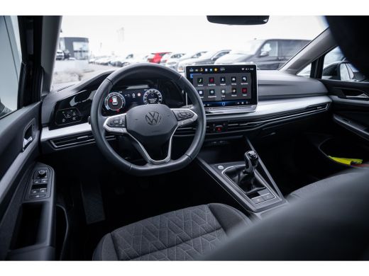 Volkswagen Golf 1.5 TSI Life Edition | Achteruitrijcamera | Apple Carplay/Android Auto|telefoonintegratie premium... ActivLease financial lease