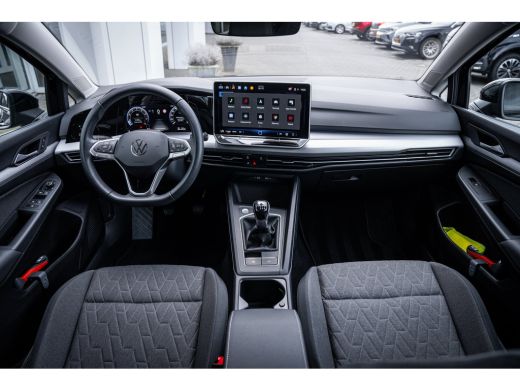 Volkswagen Golf 1.5 TSI Life Edition | Achteruitrijcamera | Apple Carplay/Android Auto|telefoonintegratie premium... ActivLease financial lease