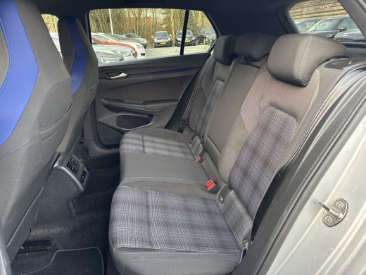 Volkswagen Golf GTE 245PK DSG HYBRID SPORT CAMERA/NAVI/IQ-LIGHT/HEAD-UP/SFEERVERL. ActivLease financial lease