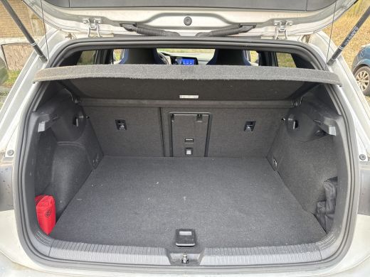 Volkswagen Golf GTE 245PK DSG HYBRID SPORT CAMERA/NAVI/IQ-LIGHT/HEAD-UP/SFEERVERL. ActivLease financial lease