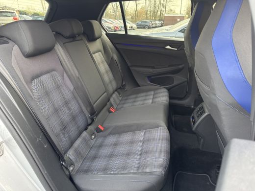 Volkswagen Golf GTE 245PK DSG HYBRID SPORT CAMERA/NAVI/IQ-LIGHT/HEAD-UP/SFEERVERL. ActivLease financial lease