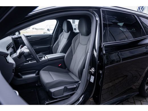 Volkswagen ID.7 Limited Edition | Achterbank in ongelijke delen neerklapbaar incl. middenarmsteun en doorlaadmoge... ActivLease financial lease