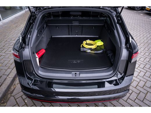 Volkswagen ID.7 Limited Edition | Achterbank in ongelijke delen neerklapbaar incl. middenarmsteun en doorlaadmoge... ActivLease financial lease