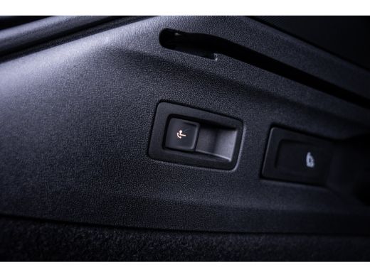 Volkswagen ID.7 Limited Edition | Achterbank in ongelijke delen neerklapbaar incl. middenarmsteun en doorlaadmoge... ActivLease financial lease