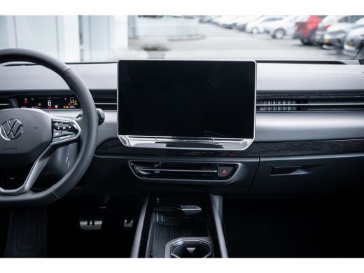 Volkswagen ID.7 Limited Edition | Achterbank in ongelijke delen neerklapbaar incl. middenarmsteun en doorlaadmoge... ActivLease financial lease