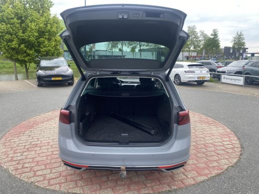 Volkswagen Passat Variant 1.4 TSI PHEV GTE Business | Trekhaak | A.Camera  | Stoelverwarming | IQ.Light | ActivLease financial lease