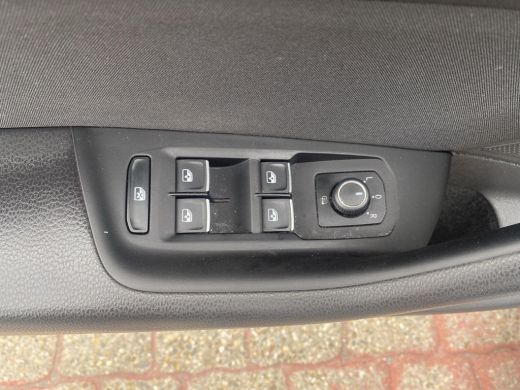 Volkswagen Passat Variant 1.4 TSI PHEV GTE Business | Trekhaak | A.Camera  | Stoelverwarming | IQ.Light | ActivLease financial lease