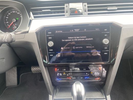 Volkswagen Passat Variant 1.4 TSI PHEV GTE Business | Trekhaak | A.Camera  | Stoelverwarming | IQ.Light | ActivLease financial lease