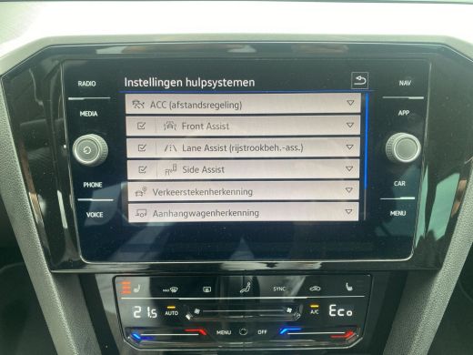Volkswagen Passat Variant 1.4 TSI PHEV GTE Business | Trekhaak | A.Camera  | Stoelverwarming | IQ.Light | ActivLease financial lease
