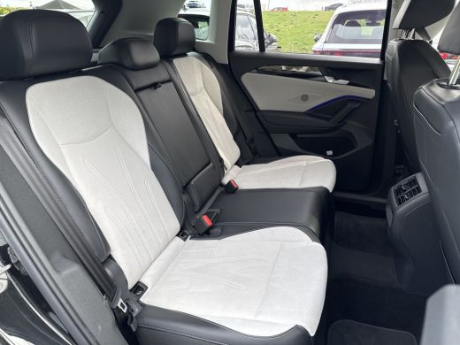 Volkswagen Tiguan 1.5 eHybrid 272PK PHEV ELEGANCE ALCANTARA/NAVI/360&deg;CAMERA/TREKHAAK ActivLease financial lease