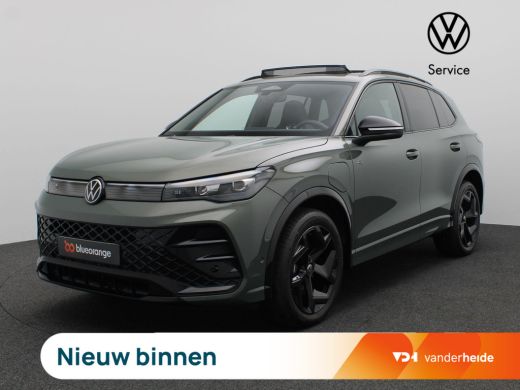 Volkswagen Tiguan 1.5 eHybrid R-Line Edition 272PK DSG Pano-Schuifdak, Black Style, 19" LM Velgen, Keyless, Navi vi...