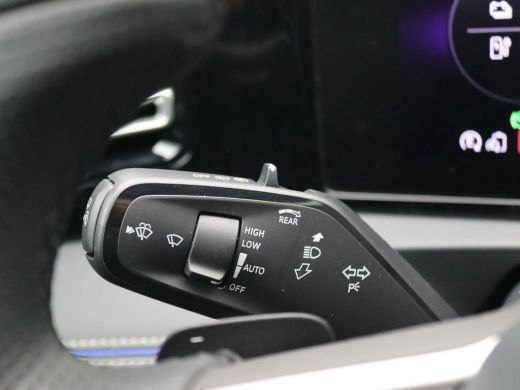 Volkswagen Tiguan 1.5 eHybrid R-Line Edition 272PK DSG Pano-Schuifdak, Black Style, 19" LM Velgen, Keyless, Navi vi... ActivLease financial lease