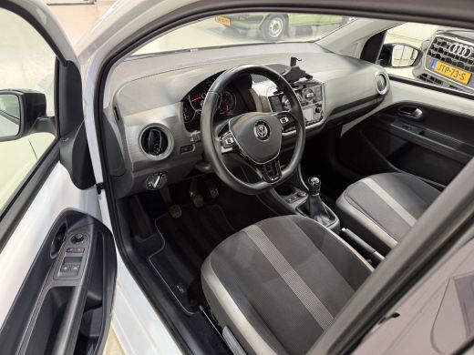 Volkswagen up! 1.0 TSI 90PK High Up 5drs. Pano dak ActivLease financial lease