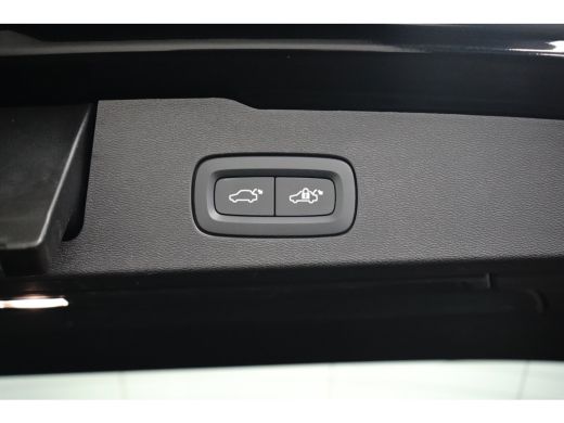 Volvo  V60 2.0 T6 Plug-in hybrid AWD Plus Bright | Trekhaak | Panoramadak | Leder | ActivLease financial lease