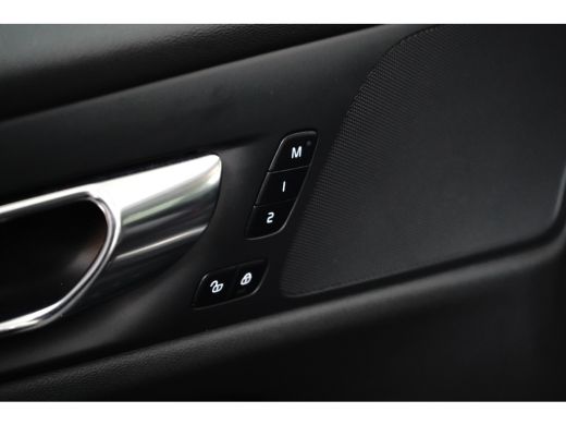 Volvo  V60 2.0 T6 Plug-in hybrid AWD Plus Bright | Trekhaak | Panoramadak | Leder | ActivLease financial lease